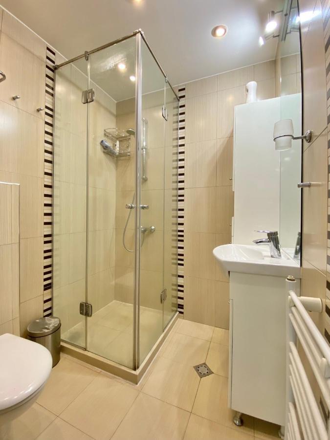 Entire Apartment For 4 Guests In Софія Екстер'єр фото